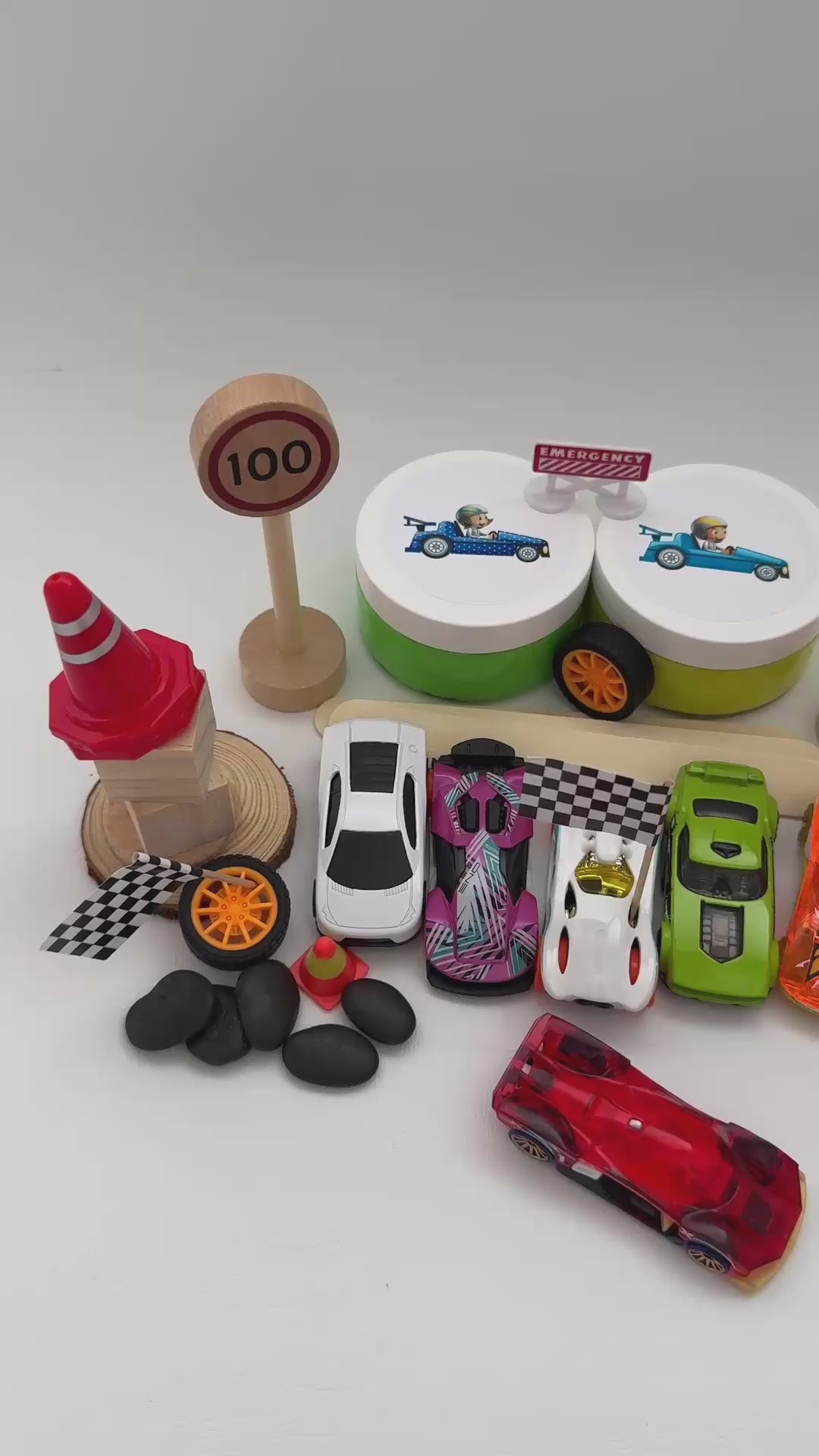 A video of our on the go playdough kit featuring our playdough and accessories that comes with this playdough kit. 